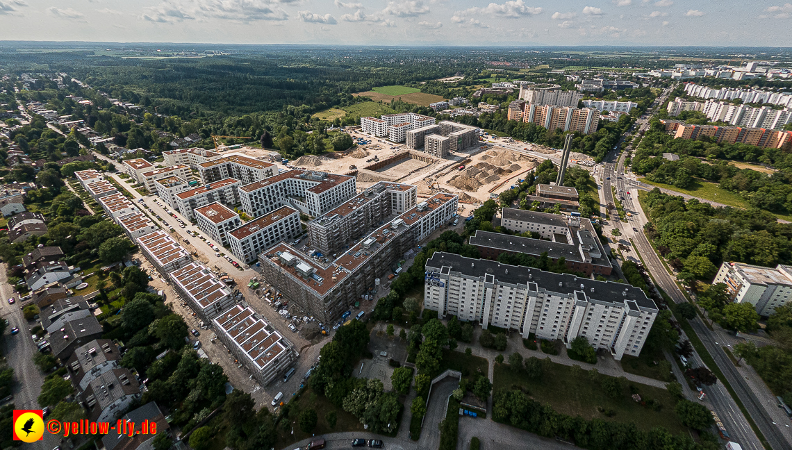 07.06.2023 - Aktuelle Luftbilder aus dem Alexisquartier und Pandion Verde in Neuperlach in München